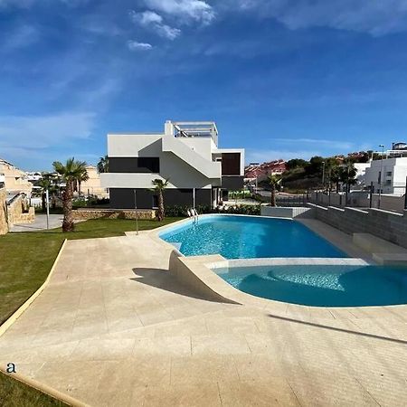 Beautiful New South Facing Bungalow With Large Terrace Dehesa de Campoamor  Bagian luar foto