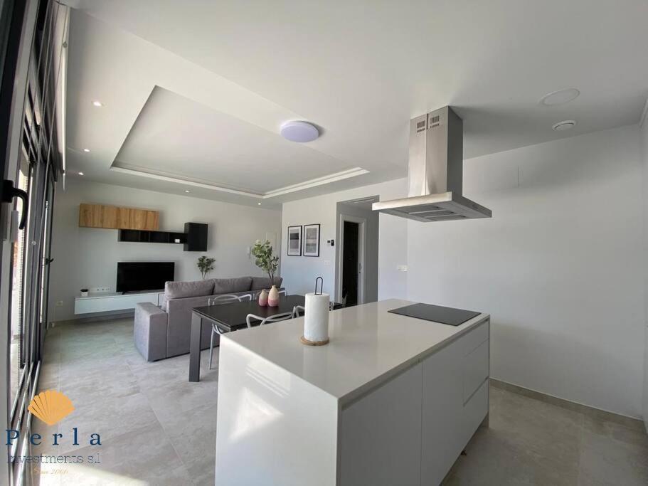 Beautiful New South Facing Bungalow With Large Terrace Dehesa de Campoamor  Bagian luar foto