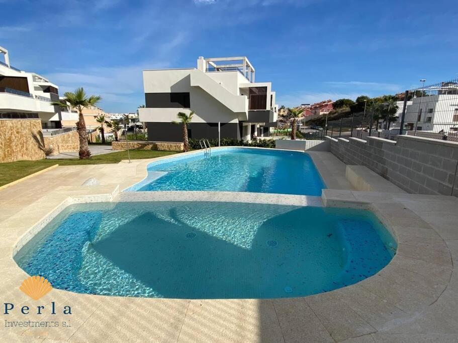 Beautiful New South Facing Bungalow With Large Terrace Dehesa de Campoamor  Bagian luar foto