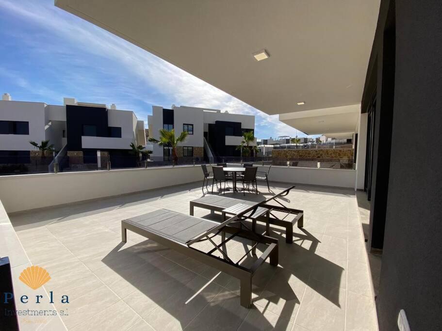 Beautiful New South Facing Bungalow With Large Terrace Dehesa de Campoamor  Bagian luar foto